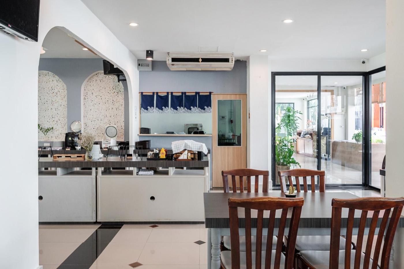Kokotel Pattaya North Beach Ngoại thất bức ảnh